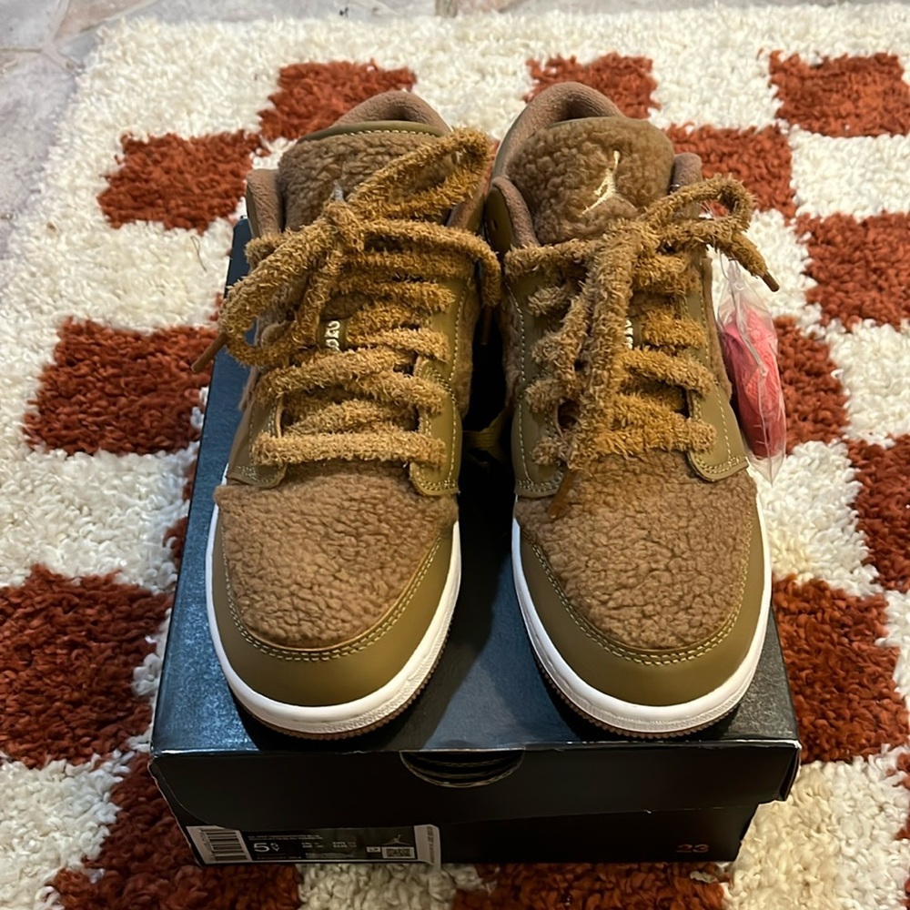 Air Jordan 1 Low Teddy Bear